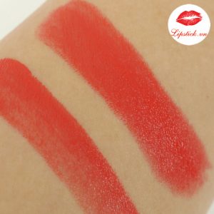 Chất son Lip Color mềm mướt (bên trái)